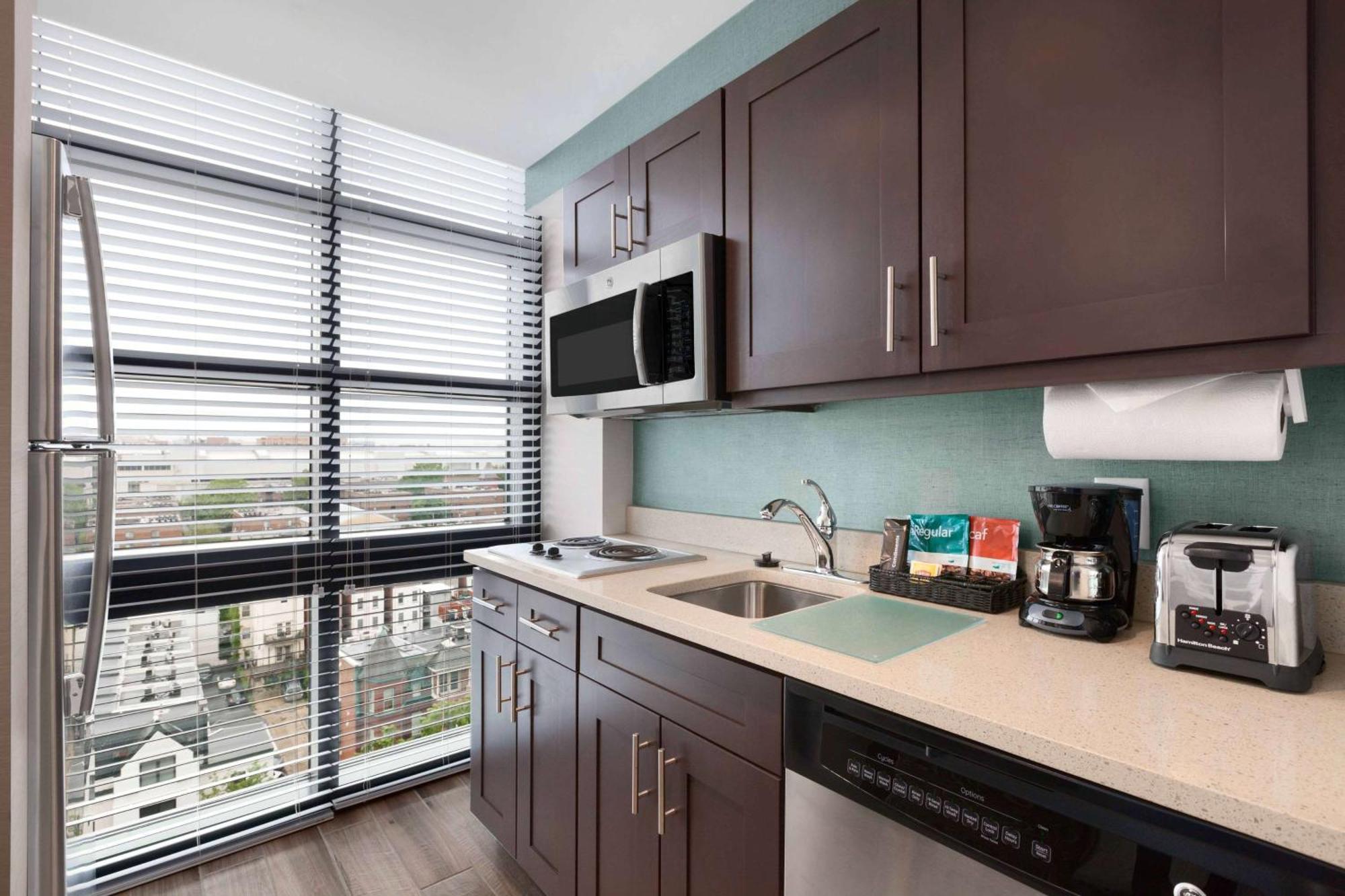 Hotel Homewood By Hilton Dc Convention Center